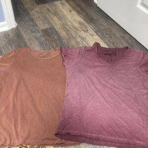 2 Mavi t shirts